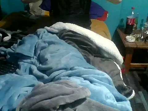 Snapshot of malekon76 chatting on 10-08-25, 01:20 malekon76 online show from 10-08-25, 01:20