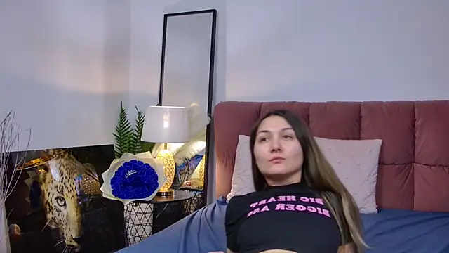 NicolLopeze online show from 03-07-25, 08:56