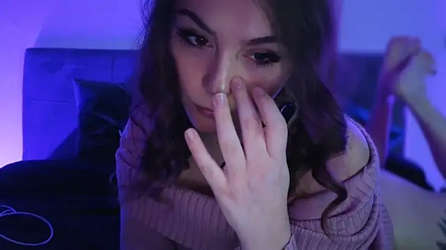 Snapshot of Durghetta chatting on 01-12-25, 02:09 Durghetta online show from 01-12-25, 02:09