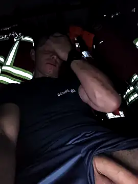 Snapshot of Torrao chatting on 10-17-25, 12:25 Torrao online show from 10-17-25, 12:25