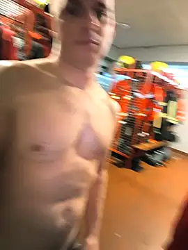 Snapshot of Torrao chatting on 12-15-25, 08:57 Torrao online show from 12-15-25, 08:57