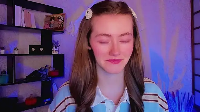 KateCuddle online show from 12-17-24, 02:12