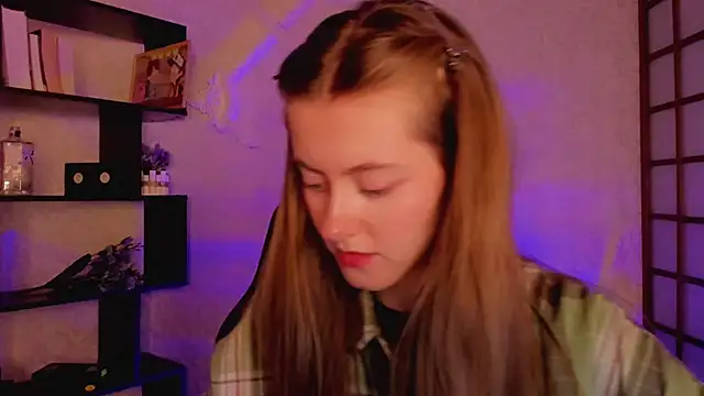 KateCuddle online show from 01-28-25, 02:11