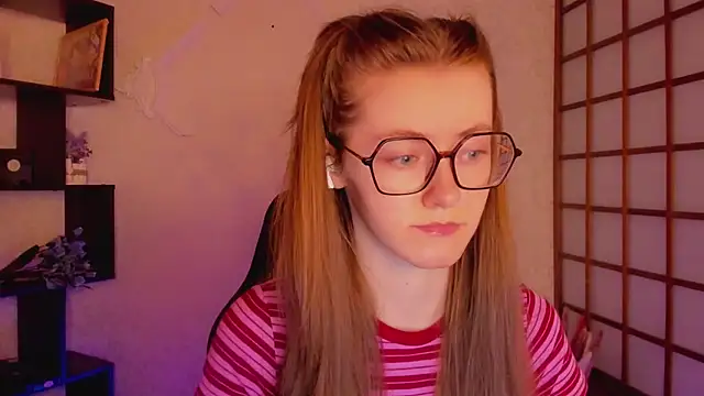 KateCuddle online show from 02-25-25, 02:03