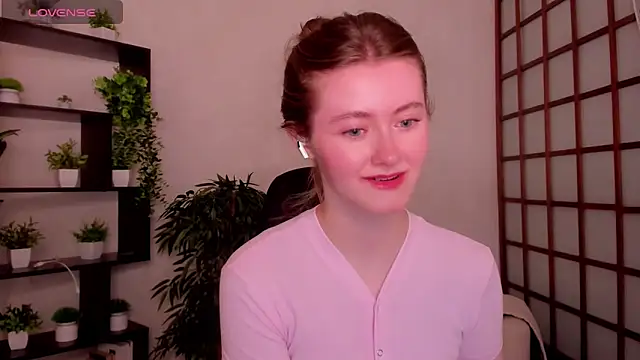 KateCuddle online show from 06-15-26, 02:47
