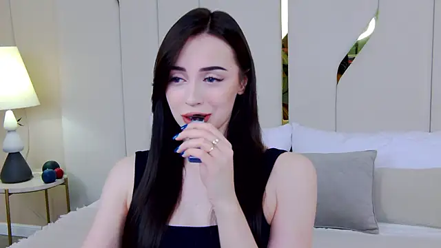 Snapshot of Betty_Bridge chatting on 03-25-26, 02:28 Betty Bridge online show from 03-25-26, 02:28