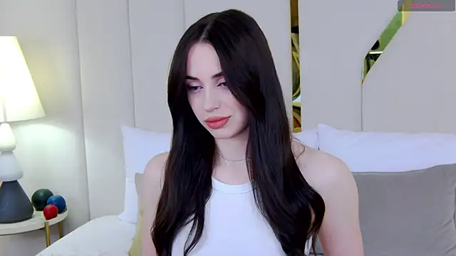 Snapshot of Betty_Bridge chatting on 04-20-26, 02:47 Betty Bridge online show from 04-20-26, 02:47