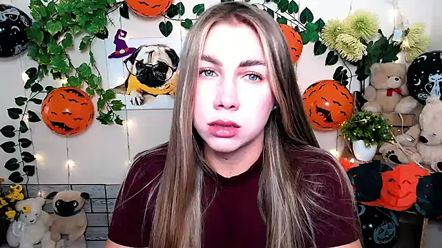 Sport Tall Doll online show from 10-31-25, 09:10