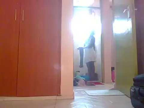 Snapshot of Eminent_Ride chatting on 03-20-25, 09:15 Eminent Ride online show from 03-20-25, 09:15