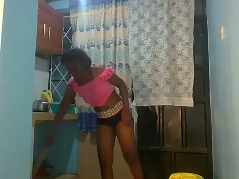 Snapshot of Eminent_Ride chatting on 09-17-25, 07:37 Eminent Ride online show from 09-17-25, 07:37