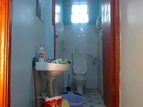 Snapshot of Eminent_Ride chatting on 11-10-25, 12:26 Eminent Ride online show from 11-10-25, 12:26