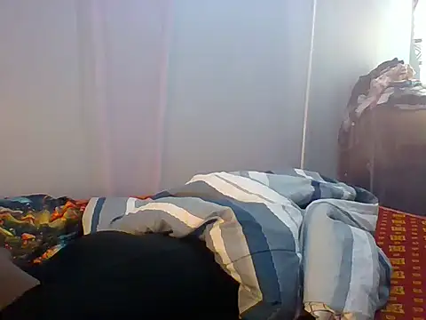 Snapshot of Eminent_Ride chatting on 11-23-25, 04:23 Eminent Ride online show from 11-23-25, 04:23