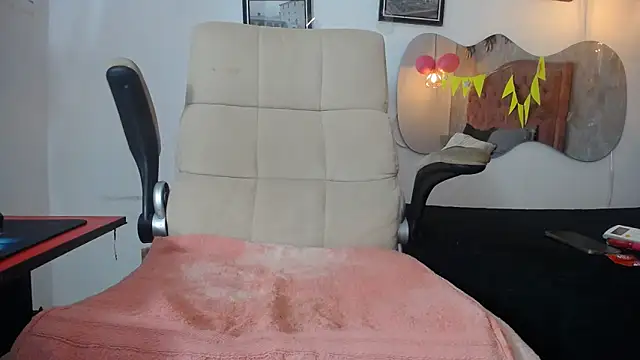 Snapshot of SHARICK_GRECO chatting on 09-16-25, 12:17 SHARICK GRECO online show from 09-16-25, 12:17