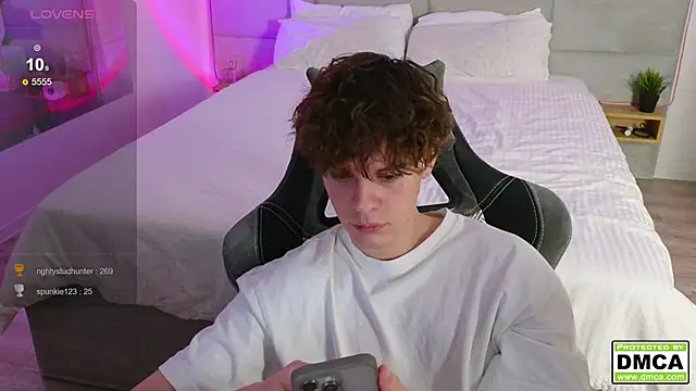 Snapshot of cute_thomas chatting on 12-02-24, 11:40 cute thomas online show from 12-02-24, 11:40