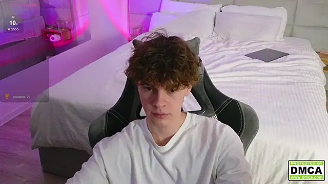 Snapshot of cute_thomas chatting on 12-07-24, 01:03 cute thomas online show from 12-07-24, 01:03