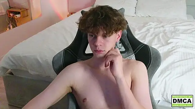 Snapshot of cute_thomas chatting on 12-16-24, 06:27 cute thomas online show from 12-16-24, 06:27