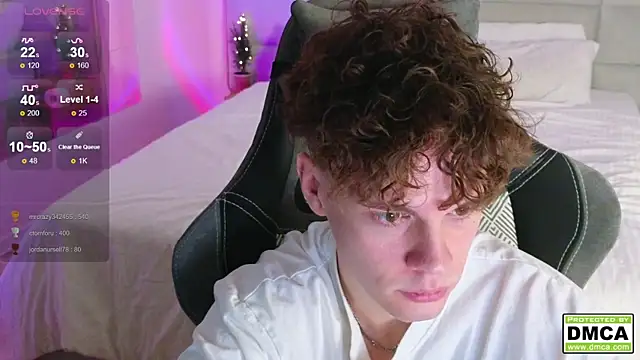 Snapshot of cute_thomas chatting on 12-24-24, 11:33 cute thomas online show from 12-24-24, 11:33