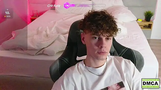 Snapshot of cute_thomas chatting on 01-22-25, 07:45 cute thomas online show from 01-22-25, 07:45