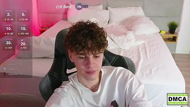 Snapshot of cute_thomas chatting on 01-22-25, 10:48 cute thomas online show from 01-22-25, 10:48