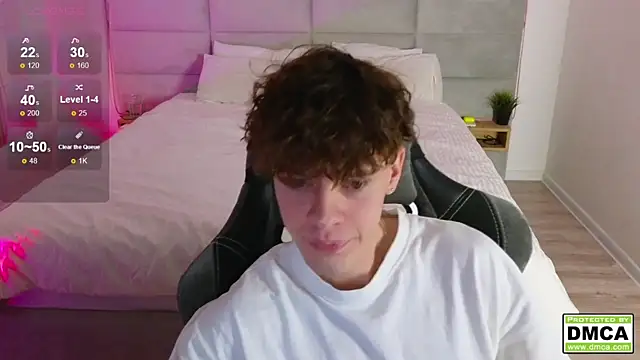 Snapshot of cute_thomas chatting on 02-11-25, 05:50 cute thomas online show from 02-11-25, 05:50