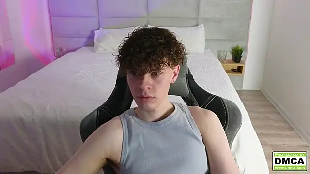 Snapshot of cute_thomas chatting on 03-14-25, 09:10 cute thomas online show from 03-14-25, 09:10