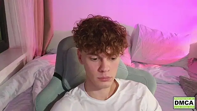 Snapshot of cute_thomas chatting on 10-04-25, 10:19 cute thomas online show from 10-04-25, 10:19