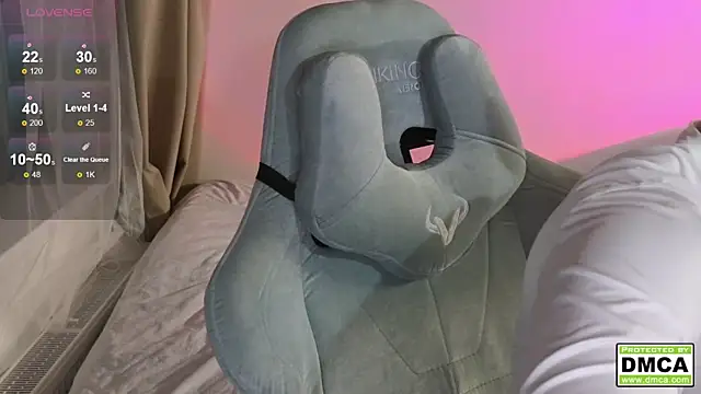 Snapshot of cute_thomas chatting on 10-08-25, 06:16 cute thomas online show from 10-08-25, 06:16