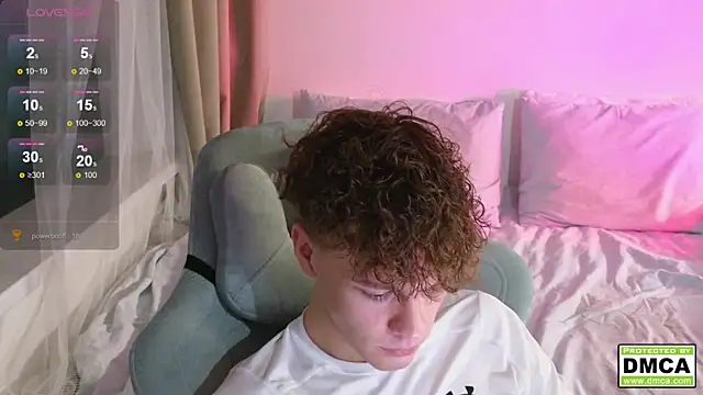 Snapshot of cute_thomas chatting on 10-09-25, 09:35 cute thomas online show from 10-09-25, 09:35