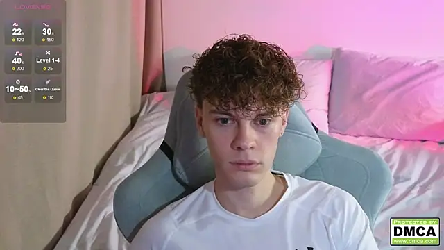 Snapshot of cute_thomas chatting on 10-17-25, 05:59 cute thomas online show from 10-17-25, 05:59