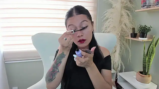 julieta evans  online show from 01-15-26, 08:34