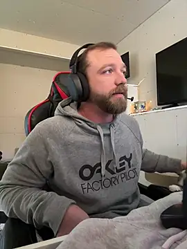 8inchHOLEpunch online show from 12-27-24, 07:57