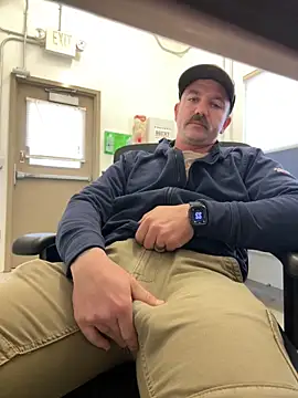 8inchHOLEpunch online show from 10-12-25, 11:04