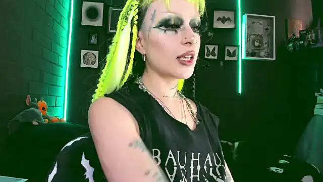 insania 9999  online show from 01-24-25, 06:35