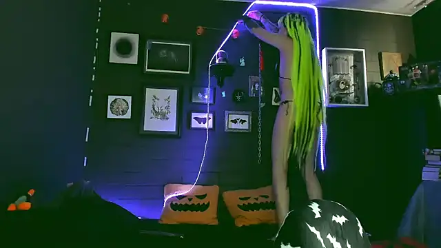 insania 9999  online show from 02-20-25, 04:46