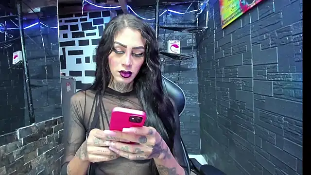 kissingdevil online show from 10-24-25, 10:17