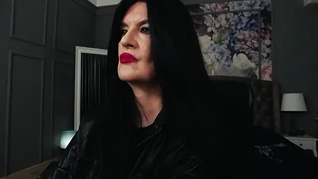 DomMelissaW online show from 10-20-25, 07:47