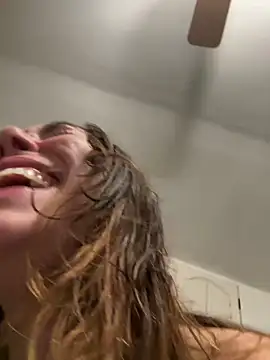 LeaGambit   online show from 02-17-25, 01:32