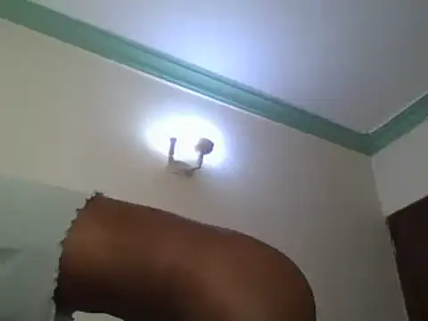 Snapshot of sweet_sassy_ chatting on 02-19-25, 04:44 sweet sassy online show from 02-19-25, 04:44