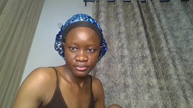 Snapshot of sweet_sassy_ chatting on 09-22-25, 04:03 sweet sassy online show from 09-22-25, 04:03