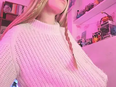 Snapshot of Agathaks chatting on 12-21-24, 07:13 Agathaks online show from 12-21-24, 07:13