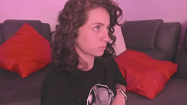 Snapshot of Agathaks chatting on 03-14-25, 01:05 Agathaks online show from 03-14-25, 01:05