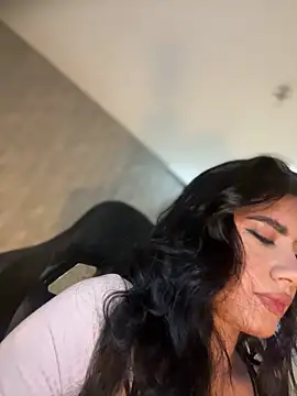 Snapshot of clarachanelricek chatting on 12-11-24, 10:06 clarachanelricek online show from 12-11-24, 10:06