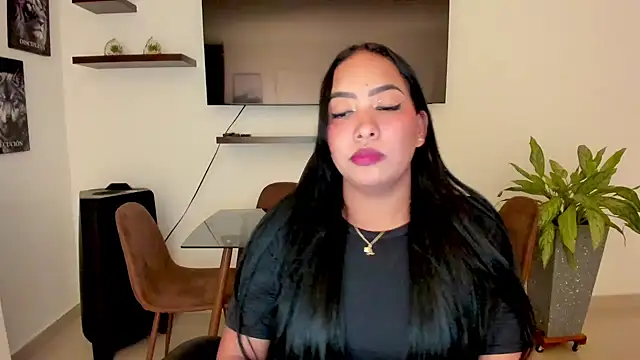 Snapshot of brunetenikole02 chatting on 09-25-25, 02:26 brunetenikole02 online show from 09-25-25, 02:26