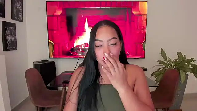 Snapshot of brunetenikole02 chatting on 10-24-25, 01:57 brunetenikole02 online show from 10-24-25, 01:57