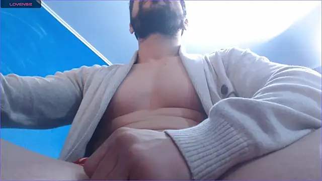 Snapshot of alex_blu chatting on 10-07-25, 11:07 alex blu online show from 10-07-25, 11:07