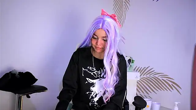 dianebleu online show from 02-18-25, 09:54