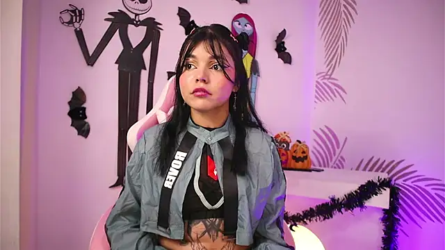 dianebleu online show from 10-22-25, 03:51