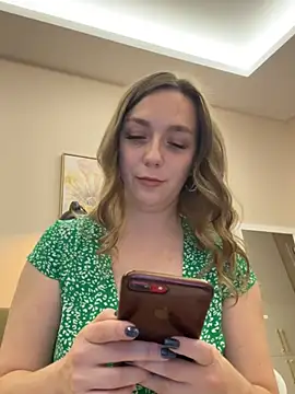 Janeee online show from 12-31-24, 08:23