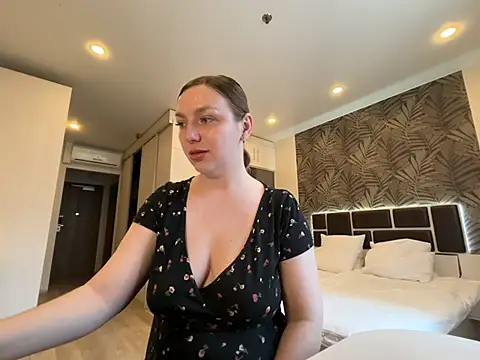 Janeee online show from 04-12-26, 06:18
