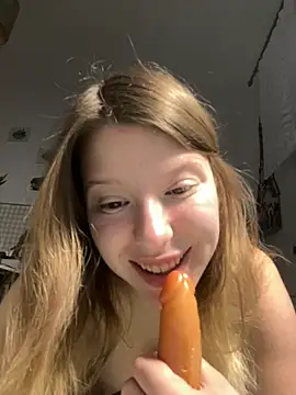 kimczii online show from 04-21-26, 06:31